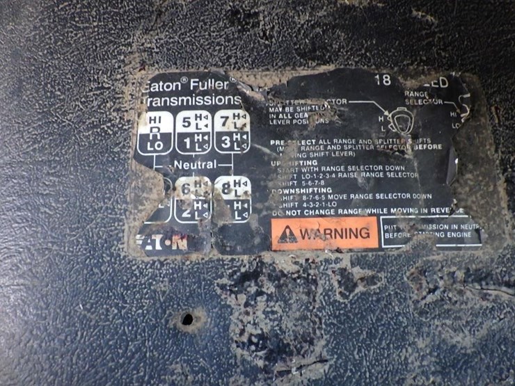 2007-international-7600-image-44