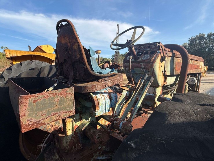 oliver-1900-diesel-fwa-image-16