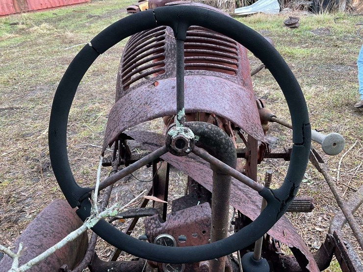 b.f.-avery-parts-tractor-image-14