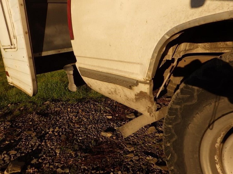 1998-chevrolet-2500-image-16