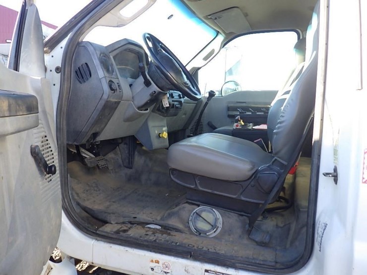 2015-ford-f750-image-30