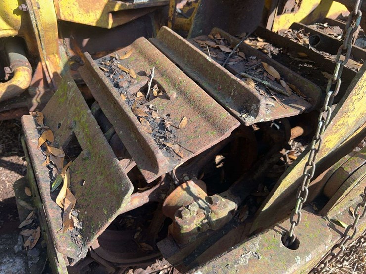 caterpillar-r2-image-42