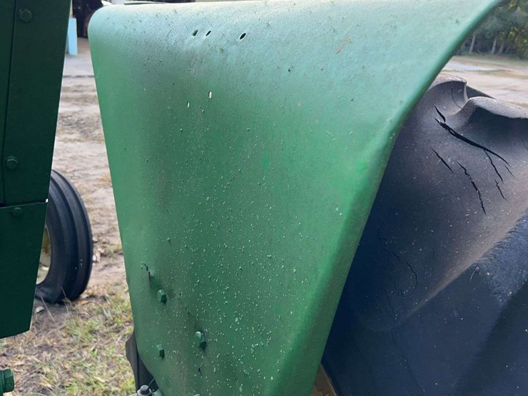 john-deere-3020-image-45