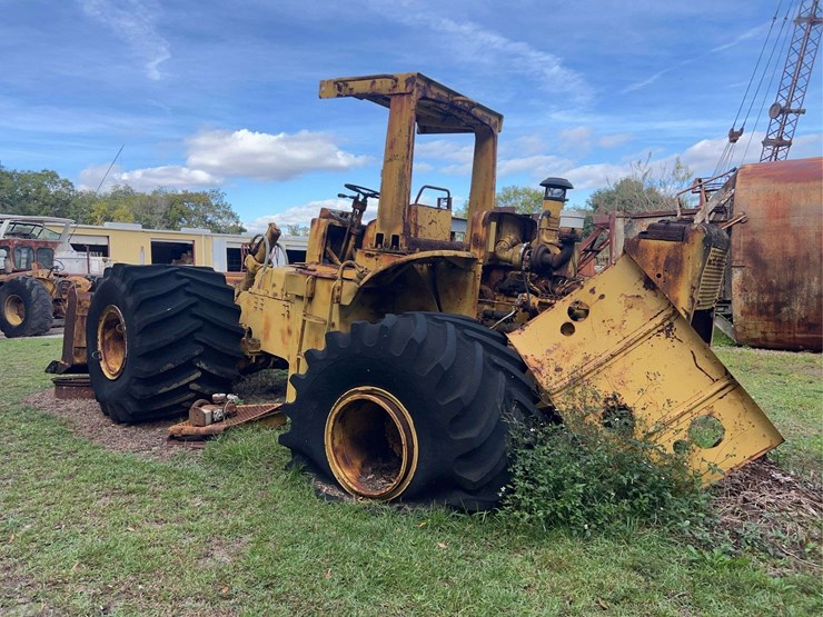 caterpillar-814-wheel-loader-image-3
