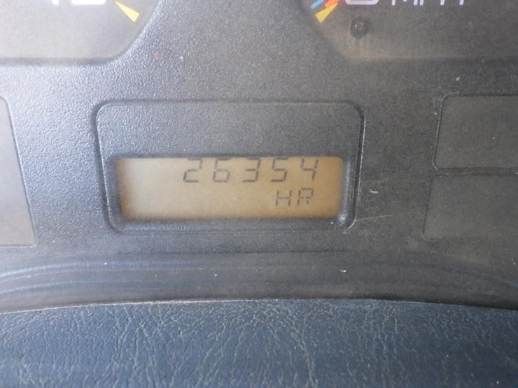 2007-international-7600-image-36