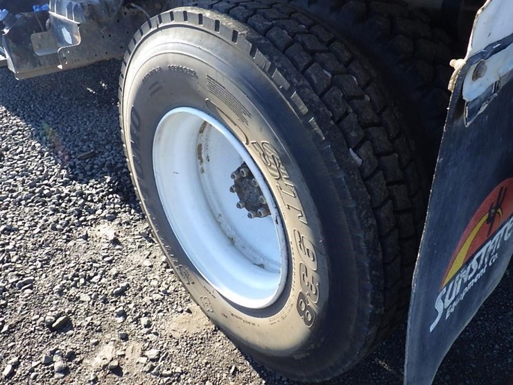 2015-ford-f750-image-25