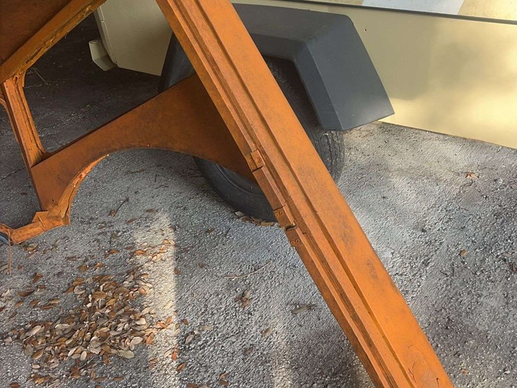 minneapolis-moline-udlx-cab-image-51