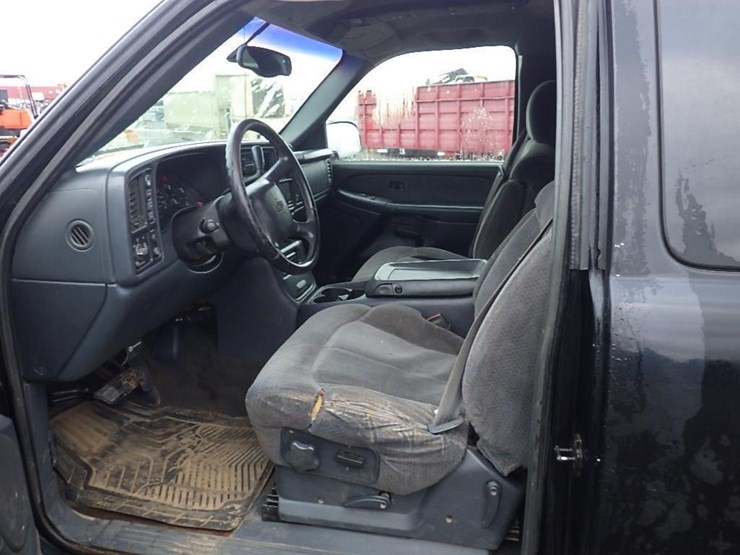 1999-chevrolet-2500-image-18