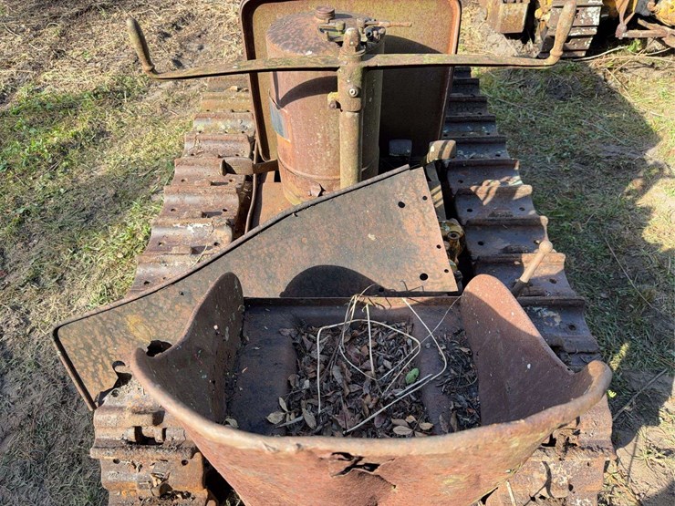 caterpillar-2-ton-image-19