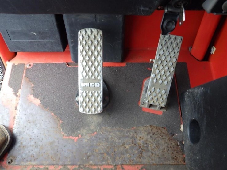 2013-skyjack-vr843d-image-24