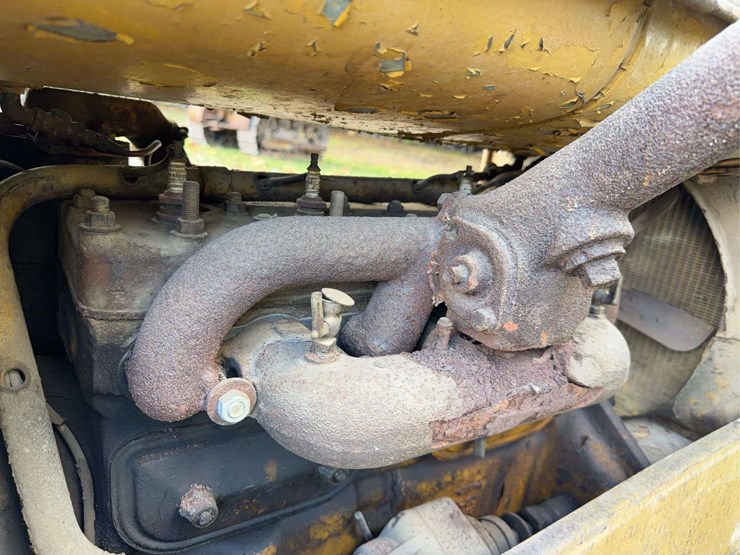 caterpillar-ten-gas-crawler-image-16