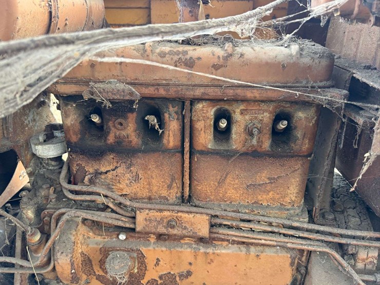 minneapolis-moline-u302-image-24