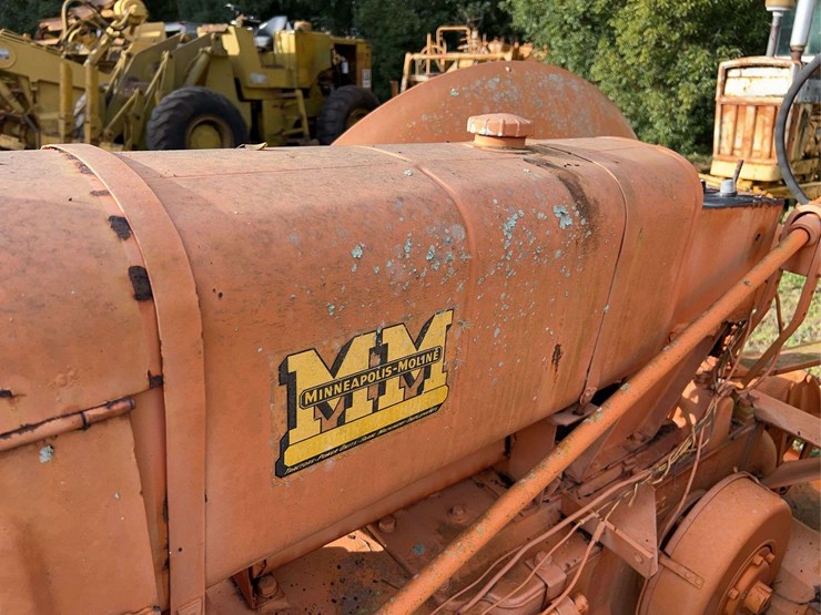 minneapolis-moline-ztu-image-16