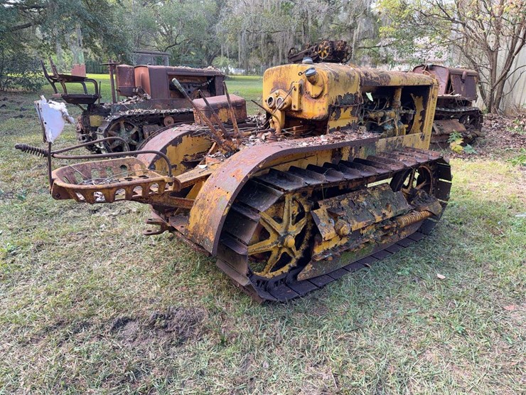 caterpillar-twenty-two-image-4