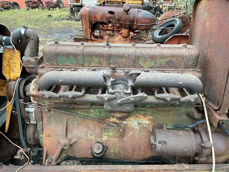 oliver-gas-tractor-image-13