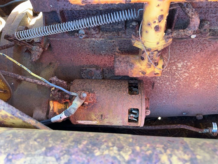 minneapolis-moline-diesel-crawler-image-43