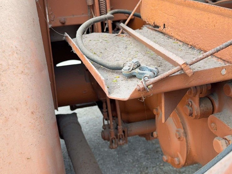 minneapolis-moline-g705-image-18