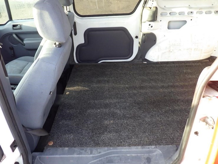 2013-ford-transit-connect-image-23