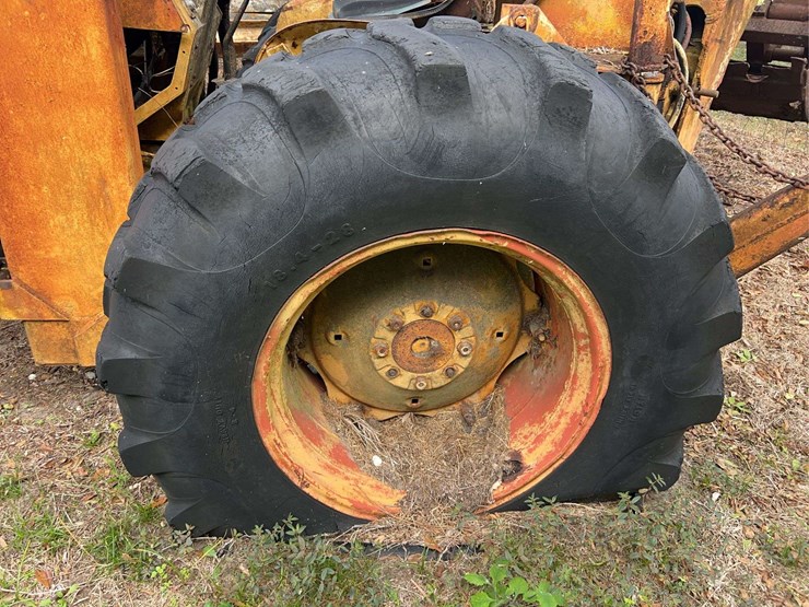 minneapolis-moline-diesel-backhoe-image-25