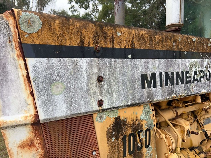 minneapolis-moline-g1050-image-19