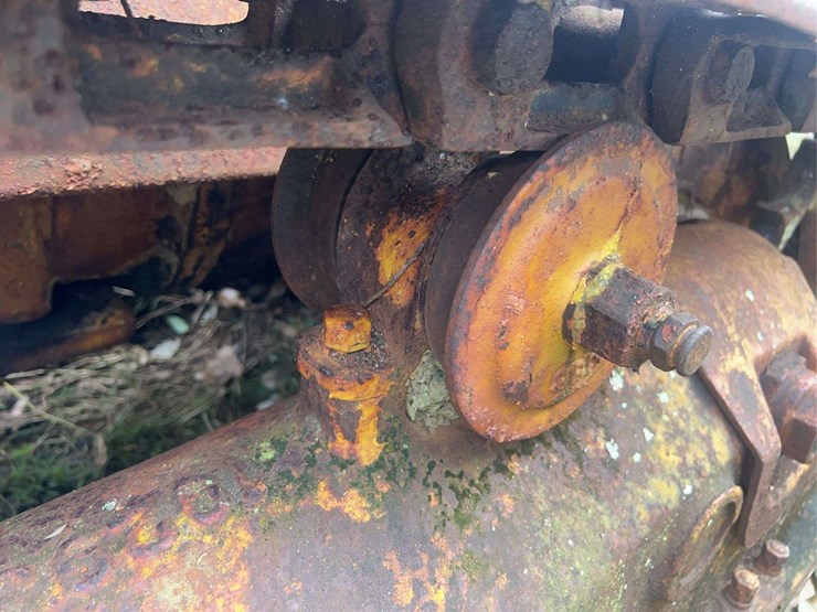 caterpillar-2-ton-crawler-image-45