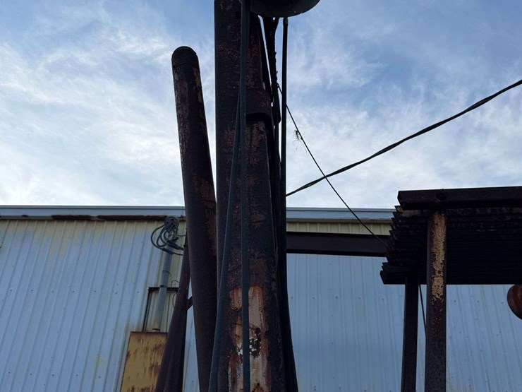 oliver-forklift-image-32