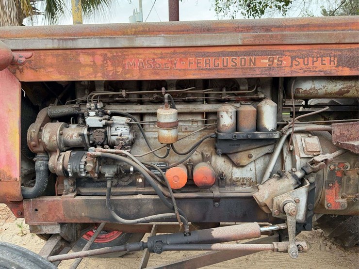 massey-ferguson-95-image-15
