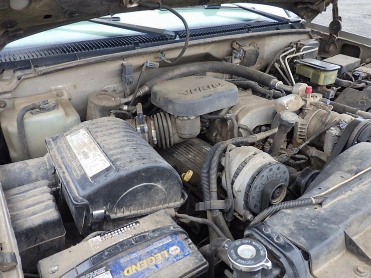 1999-chevrolet-3500-image-12