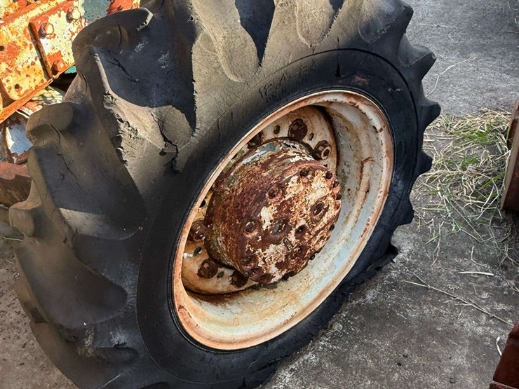 oliver-1900-diesel-fwa-image-35