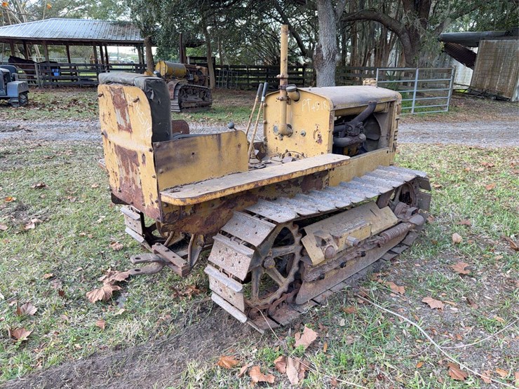caterpillar-ten-gas-crawler-image-4