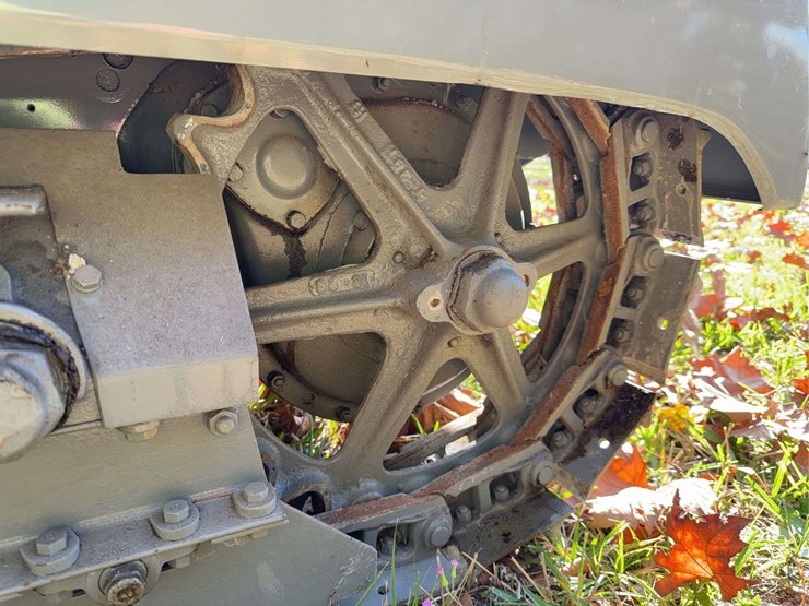 caterpillar-ten-orchard-image-24