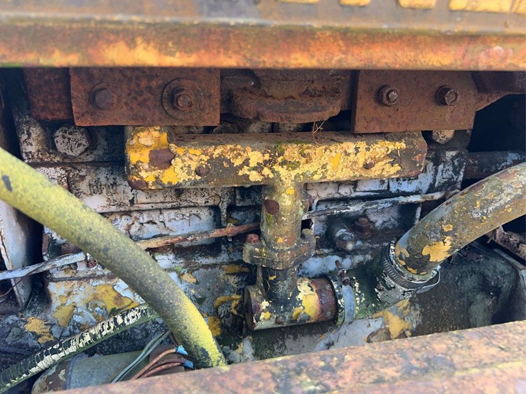 minneapolis-moline-diesel-backhoe-image-55