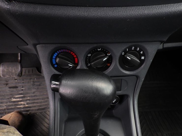 2013-ford-transit-image-28