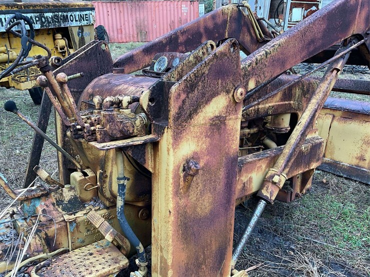 minneapolis-moline-parts-tractor-image-21