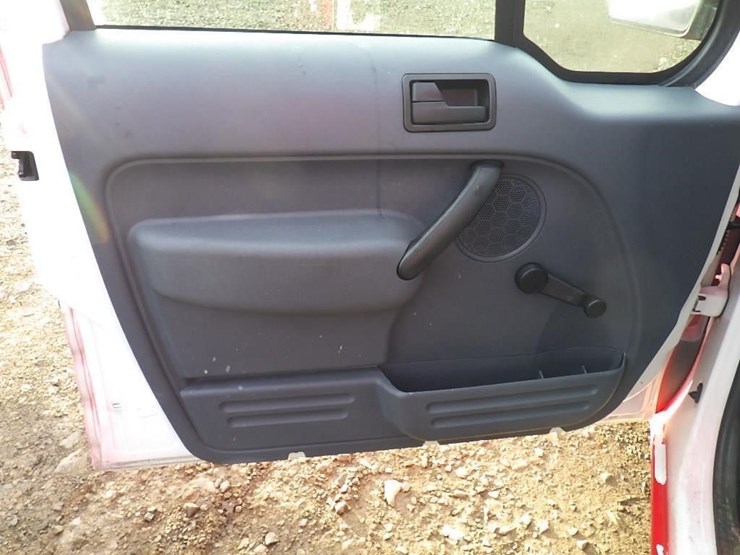 2013-ford-transit-connect-image-25