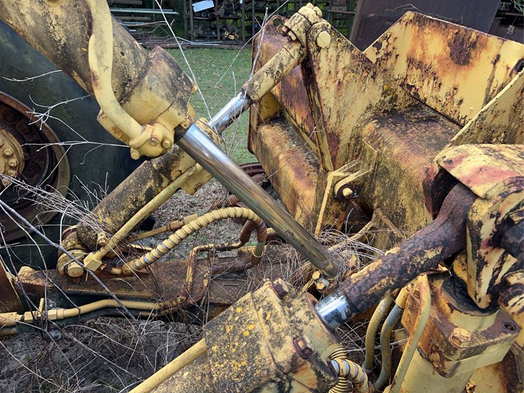 caterpillar-814-wheel-loader-image-11