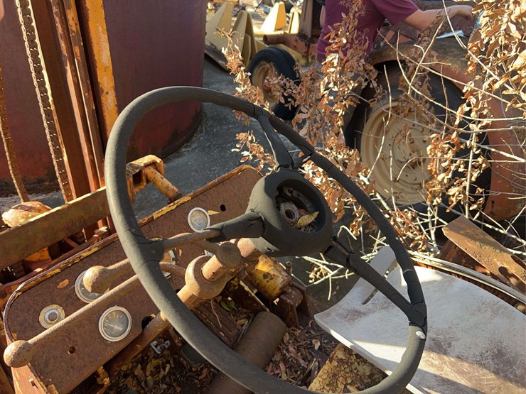 minneapolis-moline-forklift-image-24