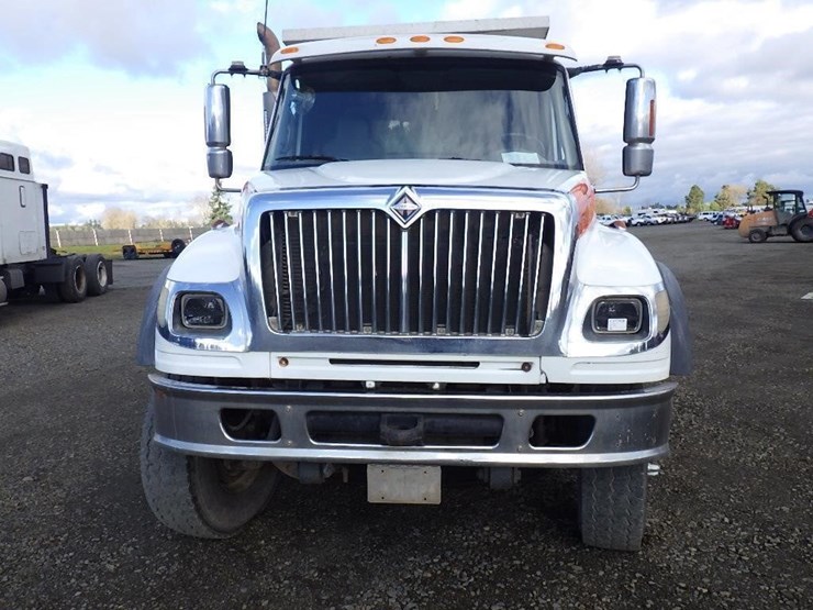 2007-international-7600-image-2