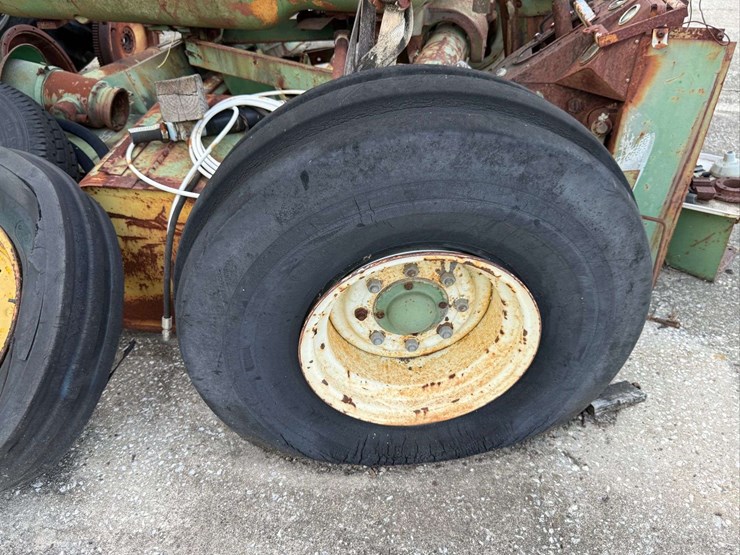 oliver-2255-parts-tractor-image-17