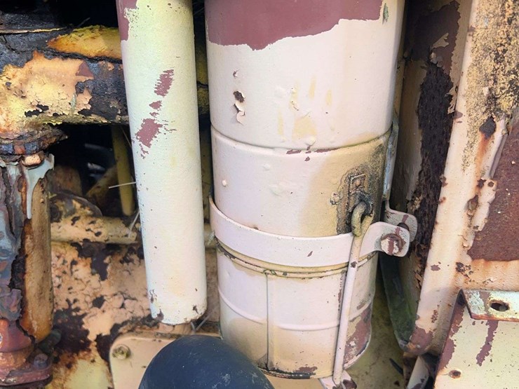 caterpillar-twenty-image-36