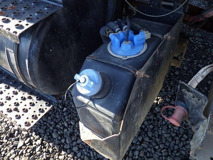 2015-ford-f750-image-17