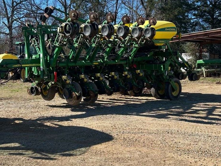 john-deere-1790-image-1