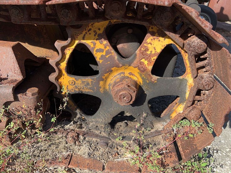 minneapolis-moline-diesel-crawler-image-61