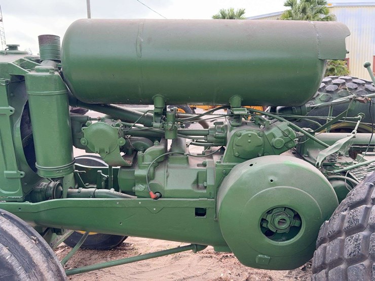 john-deere-620-image-22