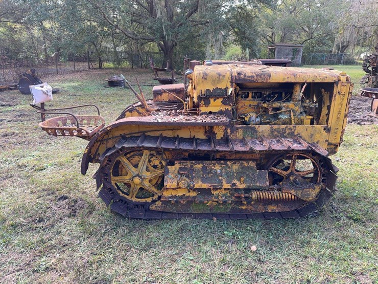 caterpillar-twenty-two-image-5