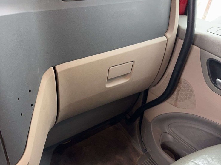 2019-peterbilt-579-image-31