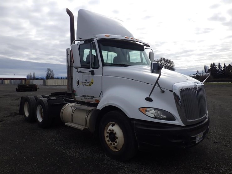 2009-international-prostar-image-3