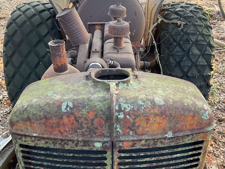 minneapolis-moline-lp-parts-tractor-image-15