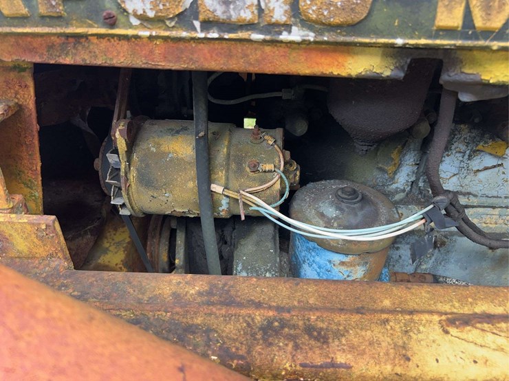 minneapolis-moline-diesel-backhoe-image-19