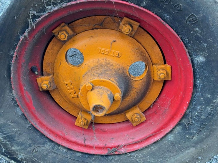 minneapolis-moline-z-image-36